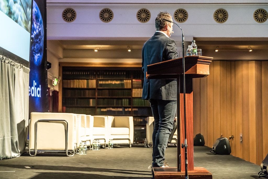 BIG DATA IN PRACTICE BY BERNARD MARR [PREDICT AT THE RDS OCTOBER 2016]-121676